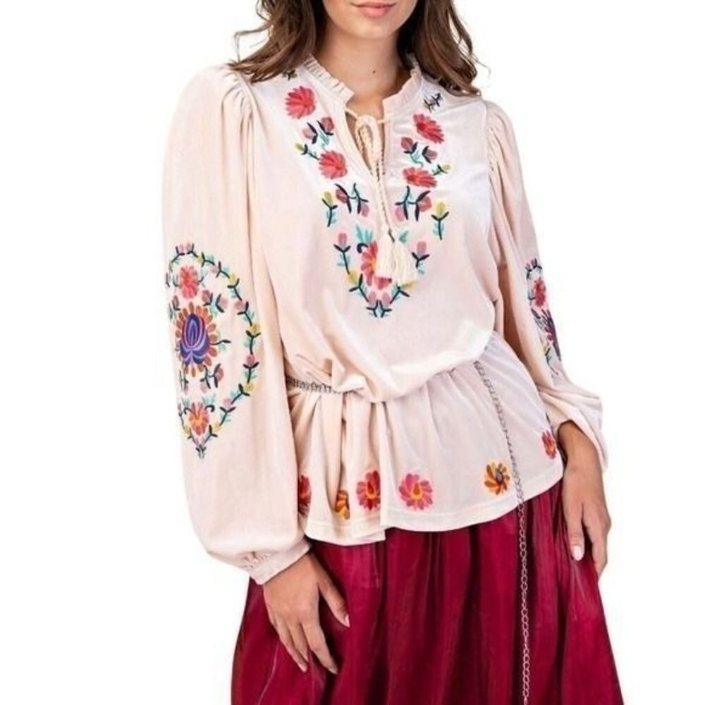 Easel Velvet Embroidered Floral Peasant Blouse Womens Medium Champagne NWT